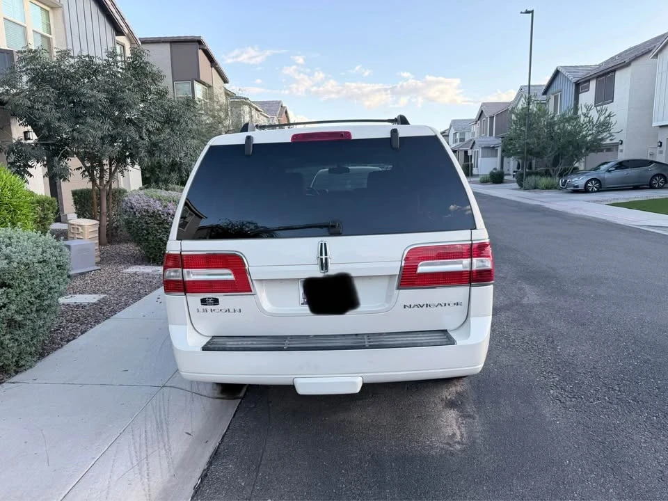 2007 Lincoln Navigator 3rd Gen - Image 4 of 14