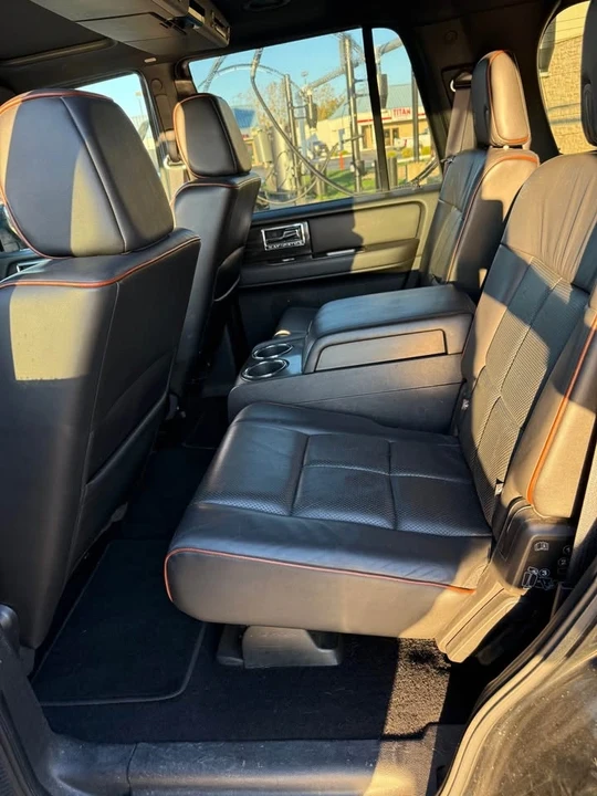 2007 Lincoln Navigator 3rd Gen - Image 14 of 20