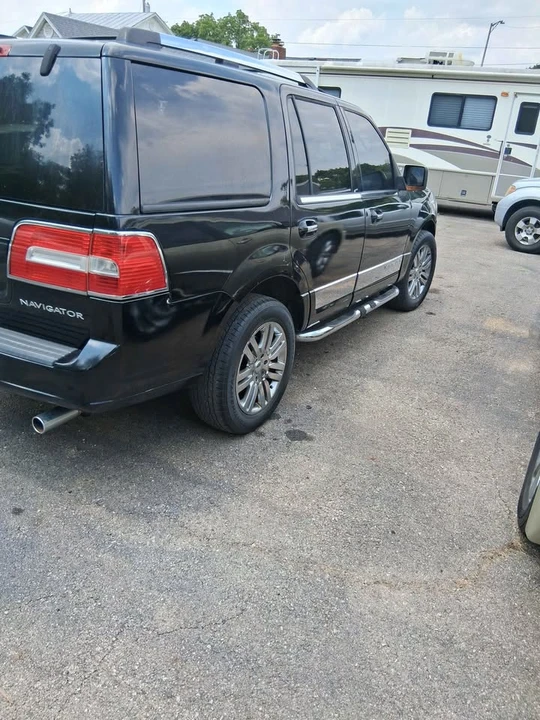 2007 Lincoln Navigator 3rd Gen - Image 3 of 7