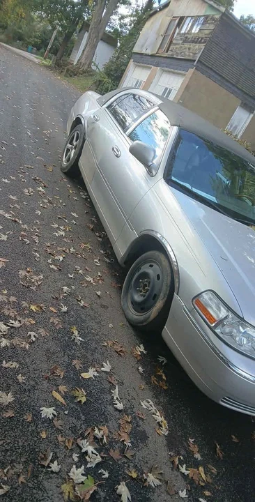 2007 Lincoln Town Car - Image 2 of 6