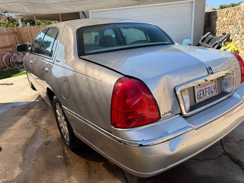 2007 Lincoln Town Car - Image 4 of 7