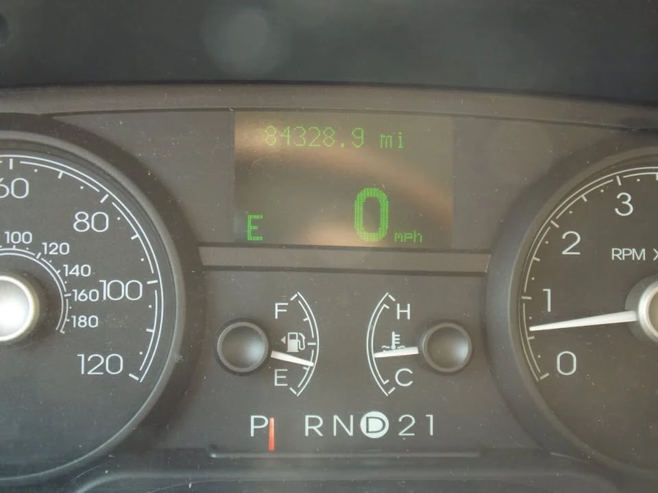 2007 Lincoln Town Car - Image 15 of 16