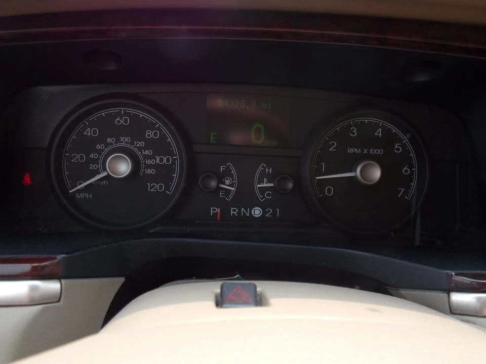 2007 Lincoln Town Car - Image 16 of 16