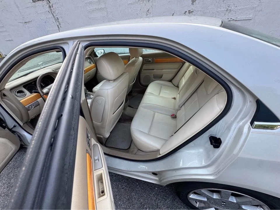 2007 Lincoln Zephyr - Image 11 of 20