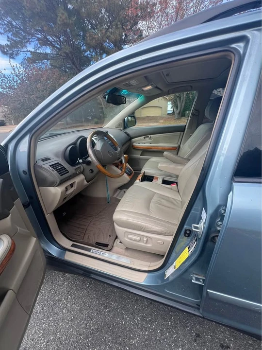 2007 Lexus RX 2nd Gen - Image 4 of 10