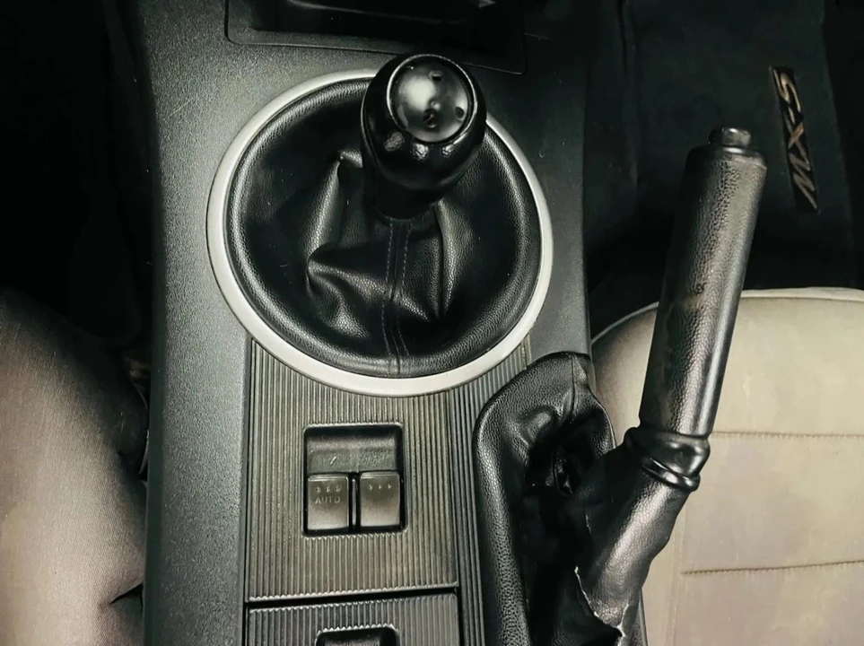 2007 Mazda NC MX-5 Miata - Image 14 of 31