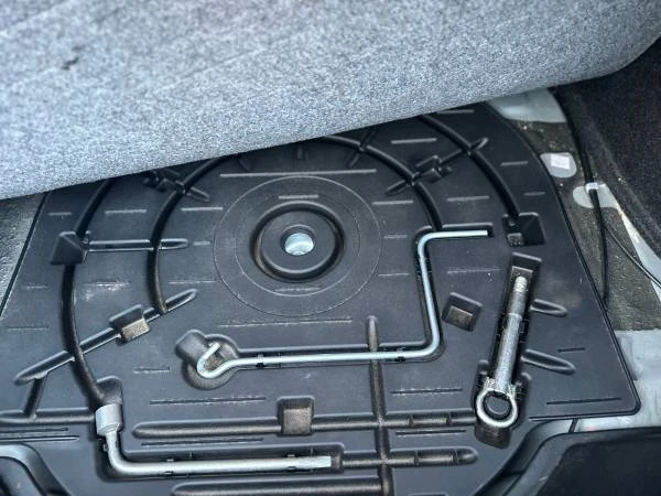 2007 Mazda Mazda 3 1st Gen - Image 11 of 16