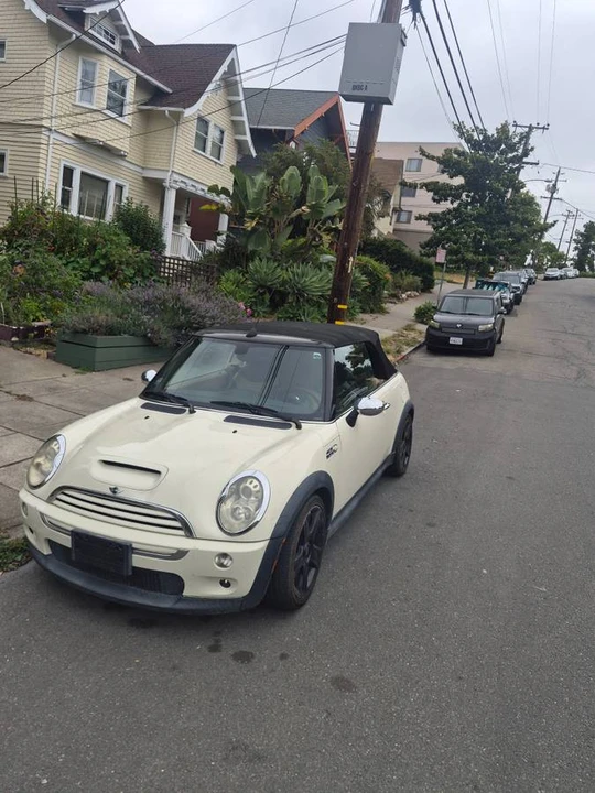 2007 Mini Mini 2nd Gen - Image 2 of 12