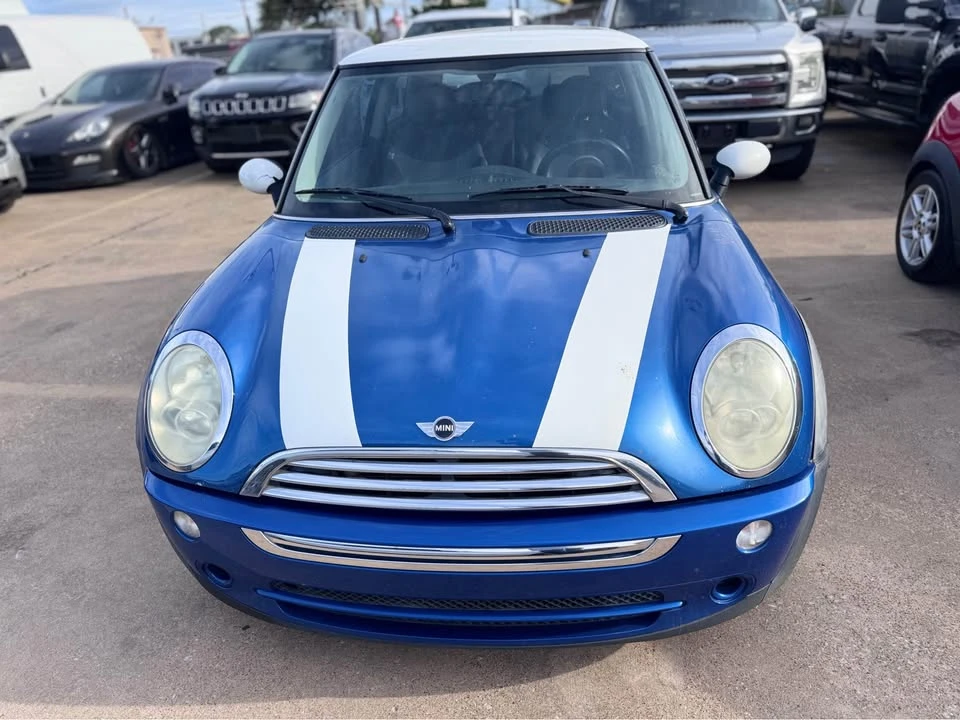 2007 Mini Mini 2nd Gen - Image 2 of 10