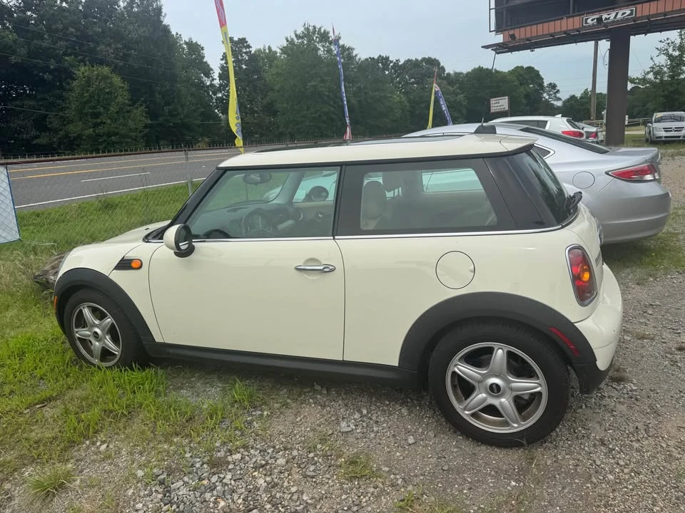 2007 Mini Mini 2nd Gen - Image 2 of 9