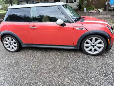 2007 MINI Cooper S Hatchback 2D
