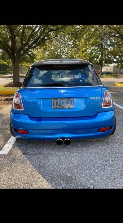 2007 Mini Mini 2nd Gen - Image 2 of 7