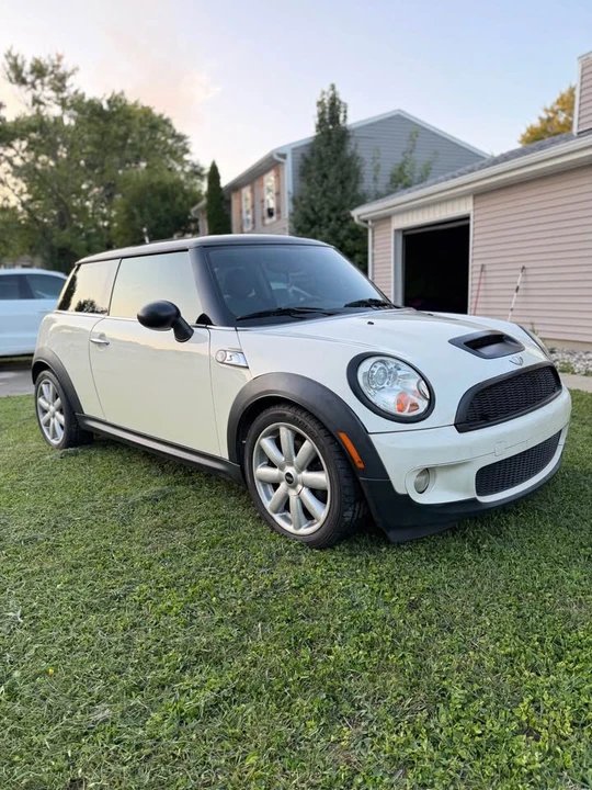 2007 Mini Mini 2nd Gen - Image 2 of 9