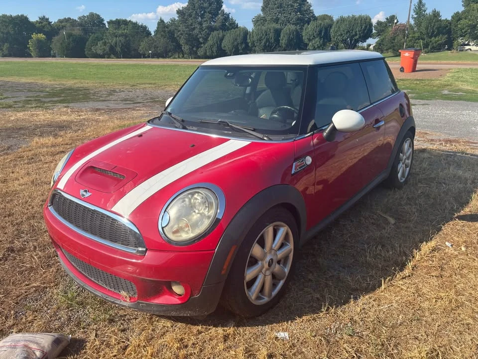 2007 Mini Mini 2nd Gen - Image 2 of 2