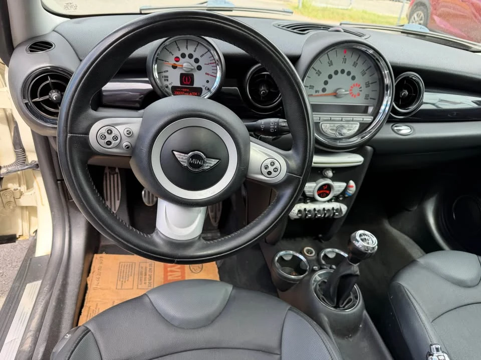2007 Mini Mini 2nd Gen - Image 12 of 14