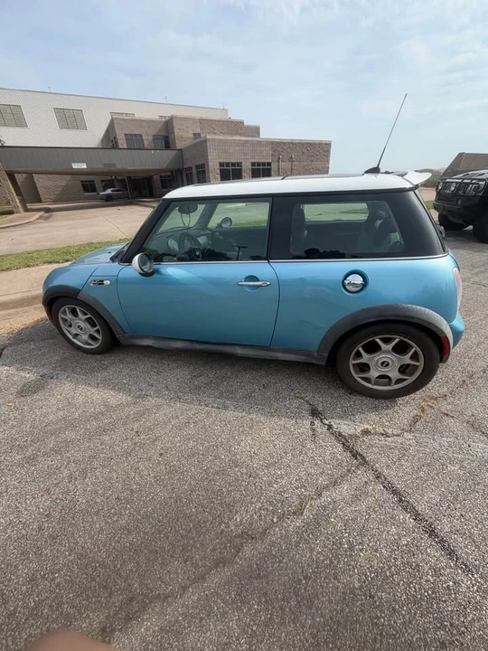2007 Mini Mini 2nd Gen - Image 2 of 4