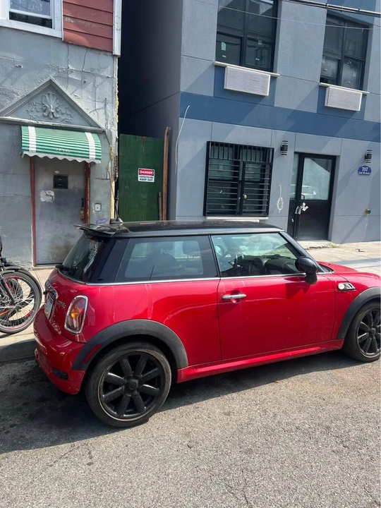 2007 Mini Mini 2nd Gen - Image 2 of 5