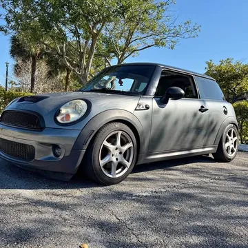 2007 MINI Cooper S Hatchback 2D
