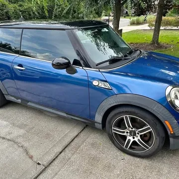 2007 MINI Cooper S Hatchback 2D
