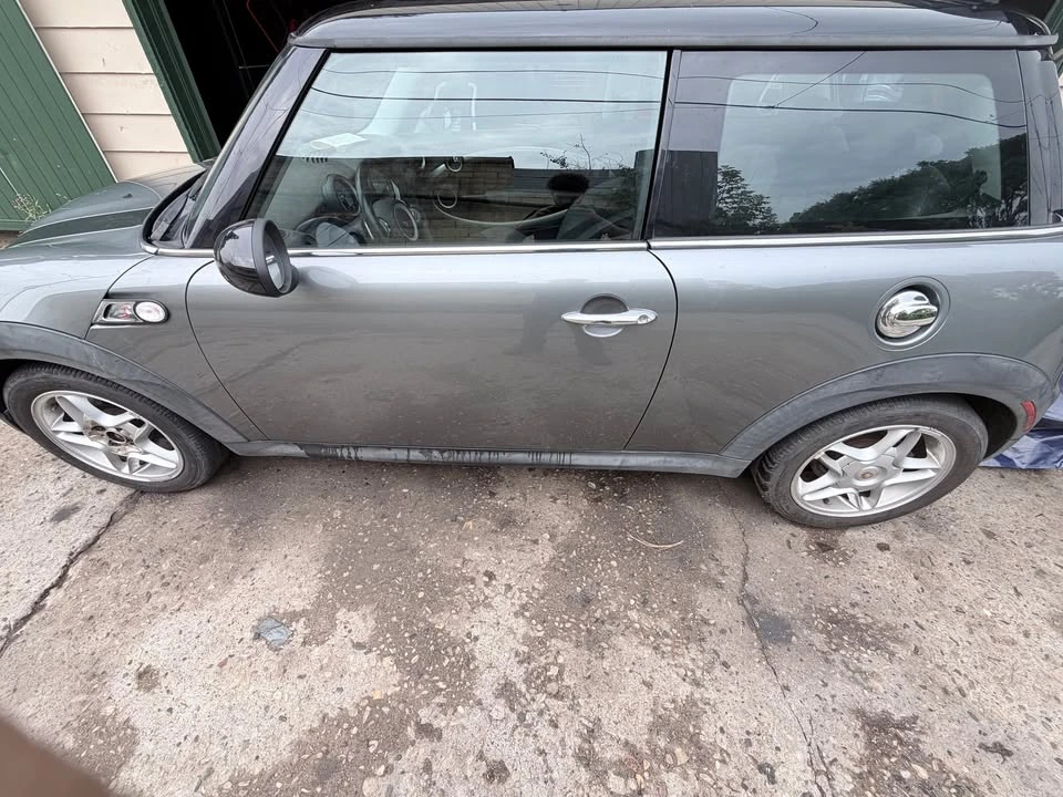 2007 Mini Mini Cooper S 1st Gen - Image 2 of 16