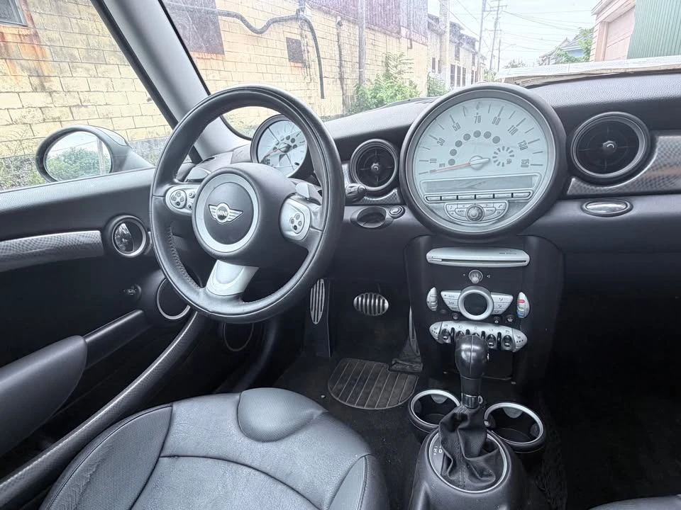 2007 Mini Mini Cooper S 1st Gen - Image 10 of 16
