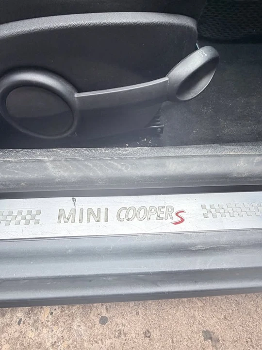 2007 Mini Mini Cooper S 1st Gen - Image 9 of 16