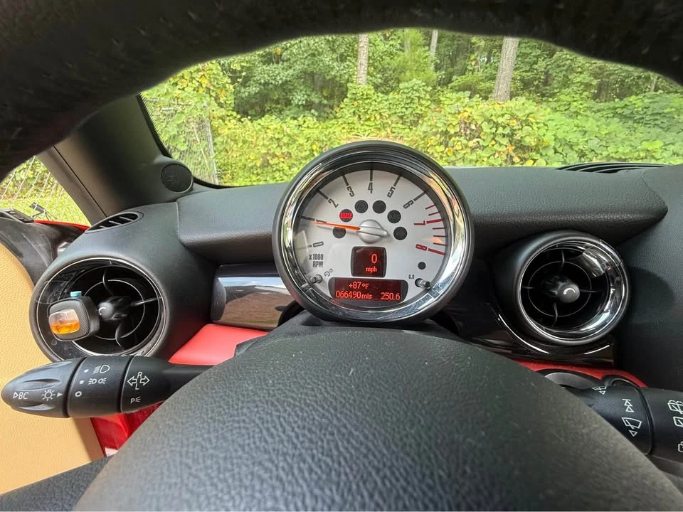 2007 Mini Mini Cooper S 1st Gen - Image 14 of 17