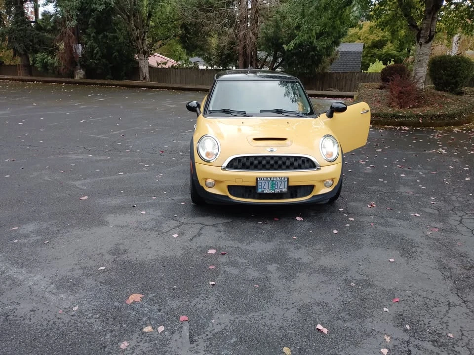 2007 Mini Mini 2nd Gen - Image 2 of 6
