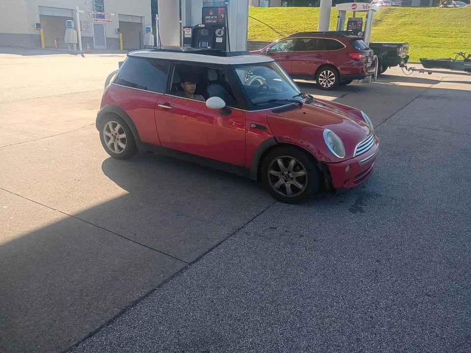 2007 Mini Mini 2nd Gen - Image 3 of 4