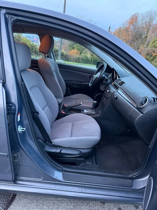 2007 Mazda Mazda 3 1st Gen - Image 15 of 18