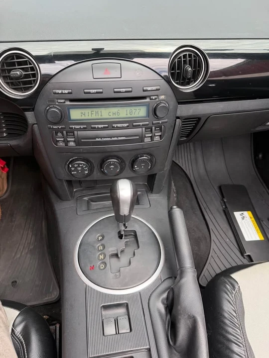 2007 Mazda NC MX-5 Miata - Image 13 of 14