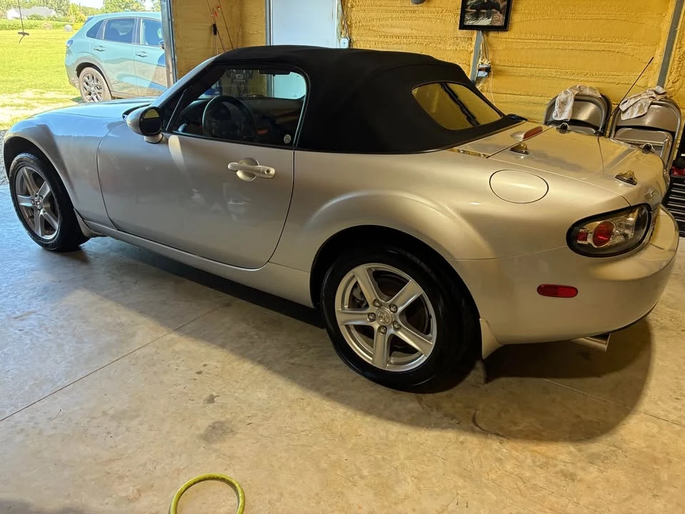 2007 Mazda NC MX-5 Miata - Image 2 of 3