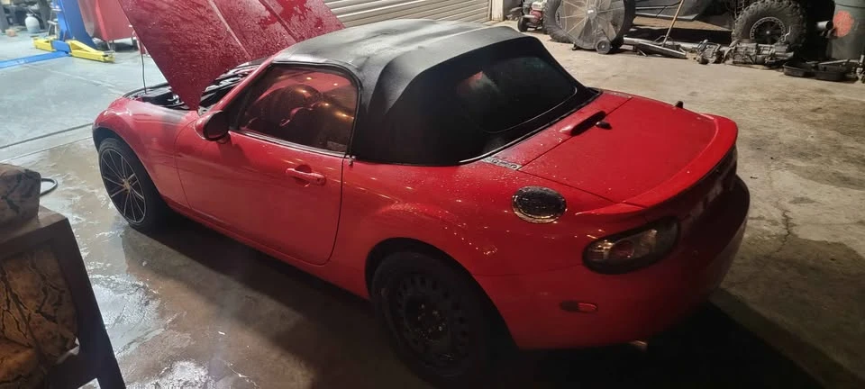 2007 Mazda NC MX-5 Miata - Image 8 of 15