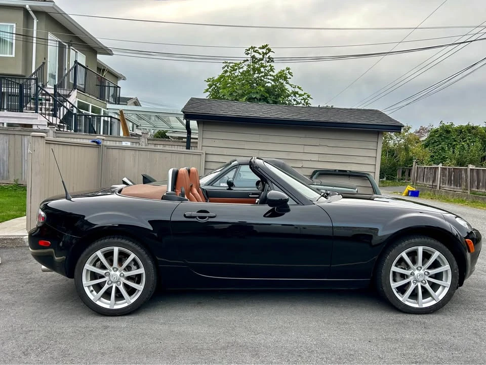 2007 Mazda NC MX-5 Miata - Image 5 of 10