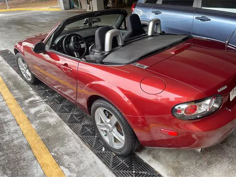 2007 Mazda MX-5 Convertible 2D