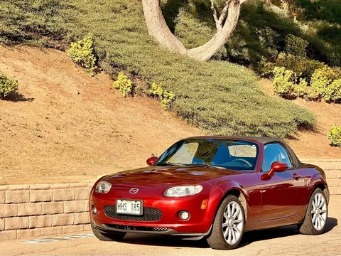 2007 Mazda MX-5 Miata Convertible 2D