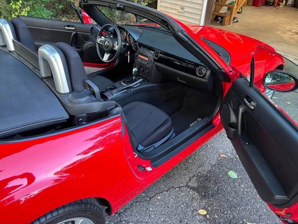 2007 Mazda NC MX-5 Miata - Image 6 of 8