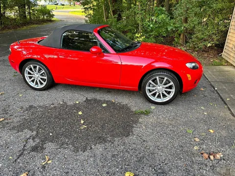 2007 Mazda MX-5 Convertible 2D