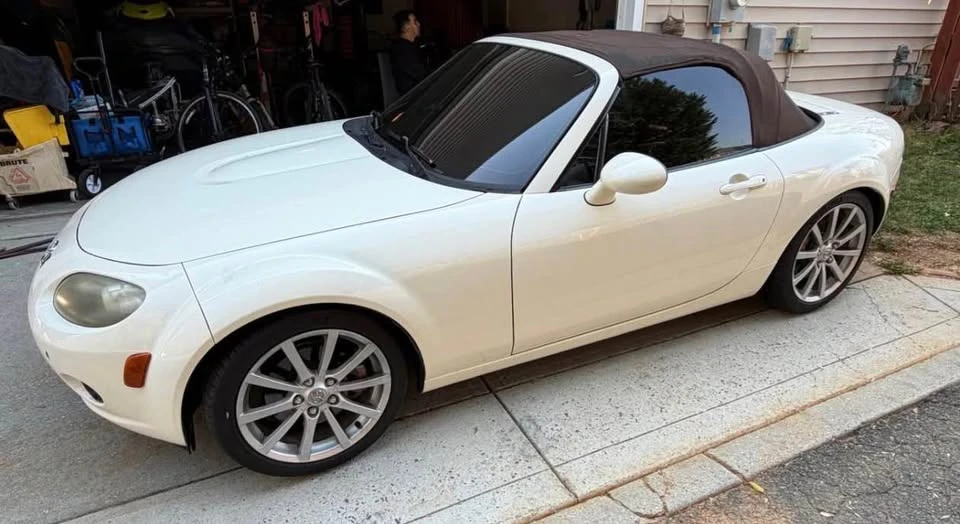 2007 Mazda NC MX-5 Miata - Image 2 of 10