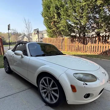 2007 Mazda MX-5 Grand Touring Convertible 2D