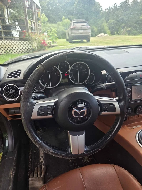 2007 Mazda NC MX-5 Miata - Image 4 of 8