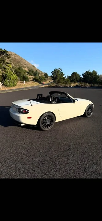 2007 Mazda NC MX-5 Miata - Image 2 of 10
