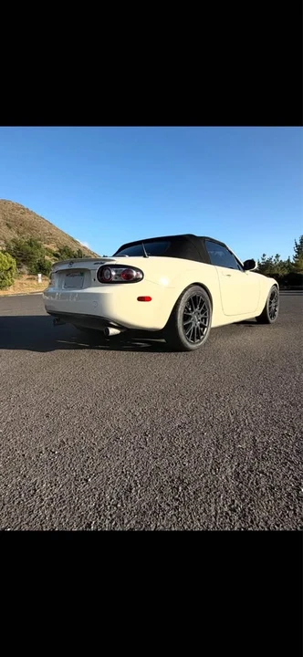 2007 Mazda NC MX-5 Miata - Image 9 of 10