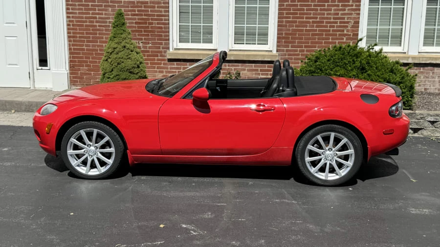 2007 Mazda NC MX-5 Miata - Image 2 of 11