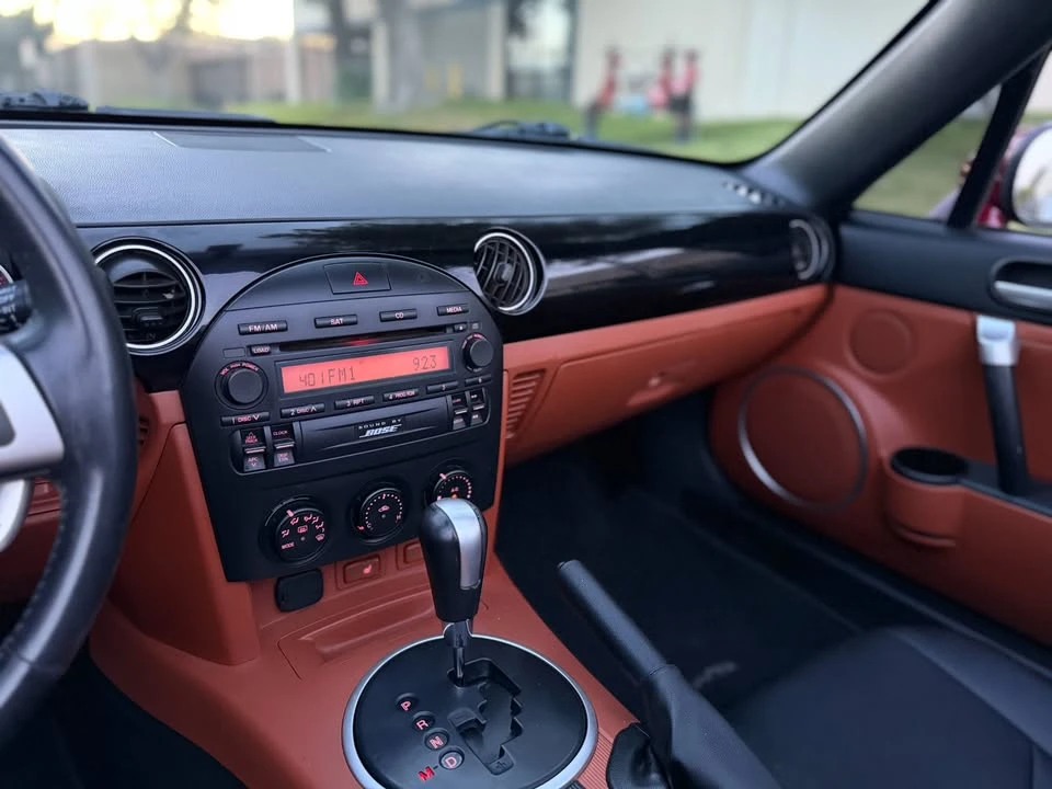2007 Mazda NC MX-5 Miata - Image 16 of 20