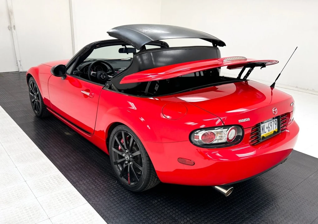 2007 Mazda NC MX-5 Miata - Image 8 of 31