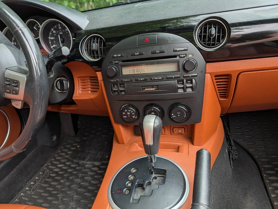 2007 Mazda NC MX-5 Miata - Image 9 of 12
