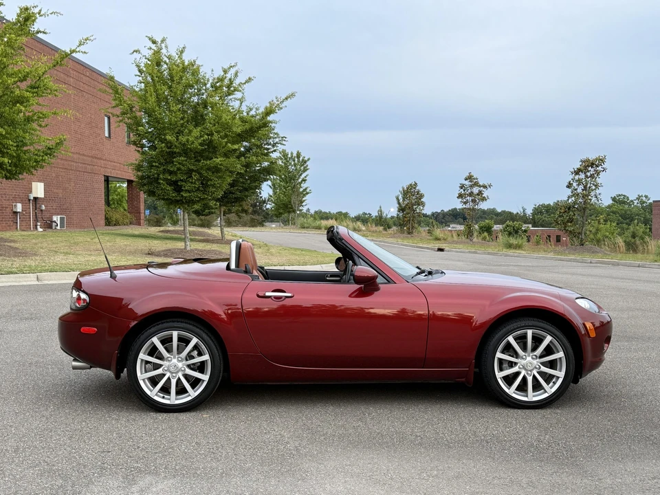 2007 Mazda NC MX-5 Miata - Image 13 of 31