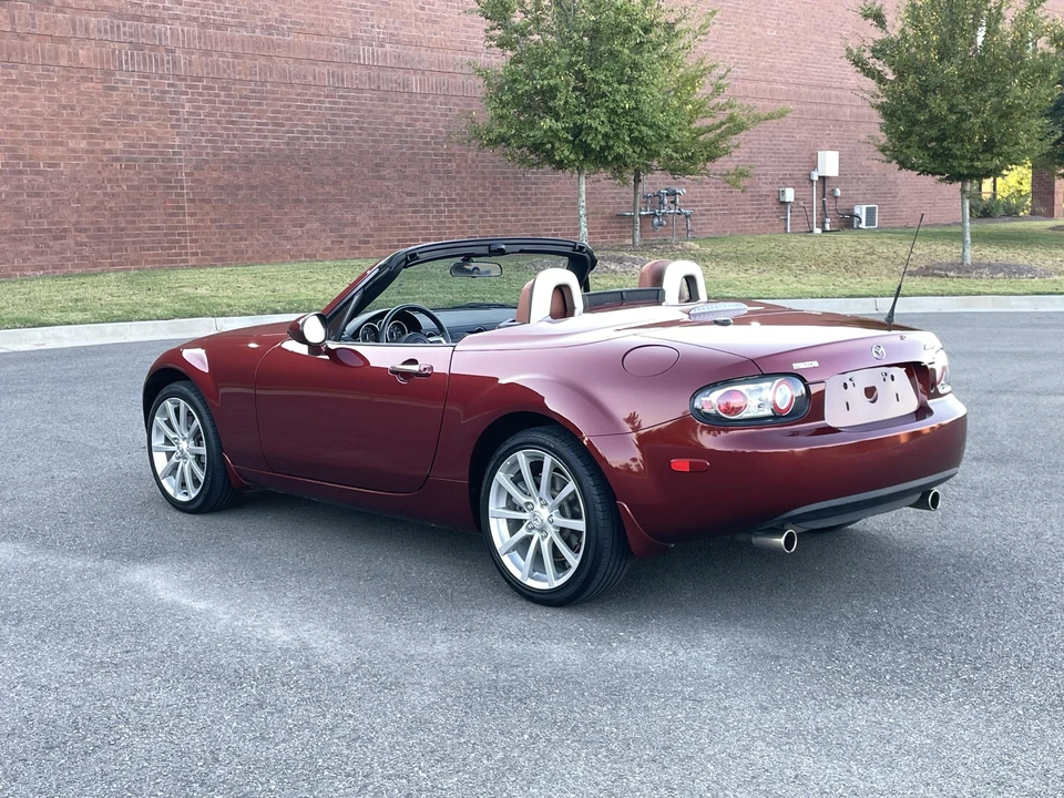 2007 Mazda NC MX-5 Miata - Image 5 of 31