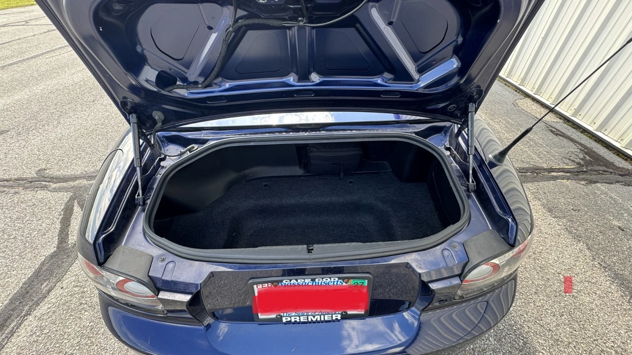 2007 Mazda NC MX-5 Miata - Image 8 of 14